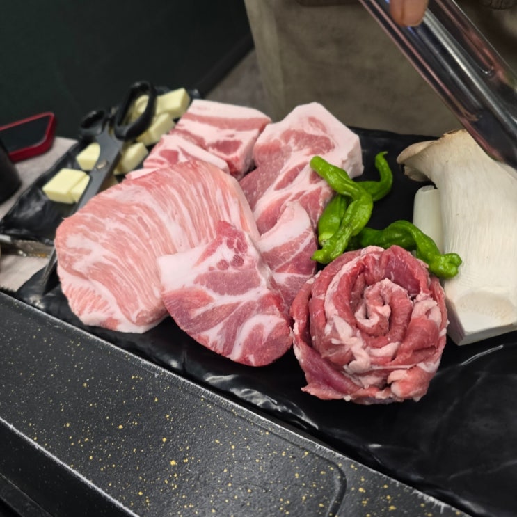 포항 효자동 돼지고기 맛집 『제주이도』 솔직후기 (오겹살, 목살, 꼬들목살, 항정살, 갈매기살, 냉면) 포항 효자동 돼지고기 맛집 『제주이도』 솔직후기 (오겹살, 목살, 꼬들목살, 항정살, 갈매기살, 냉면)