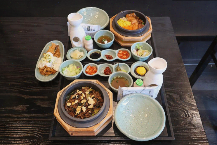  범계 맛집인 솔솥 범계점의 따뜻한 솥밥