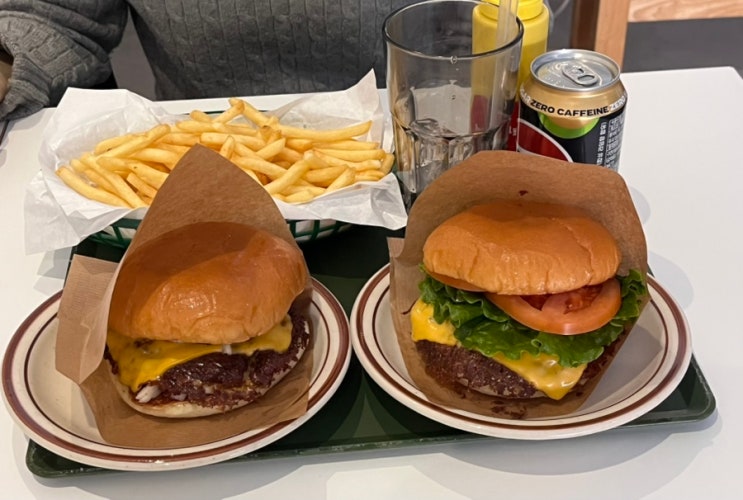  천안 신부동 데이트하기 좋은 수제버거 맛집 버거도프 후기