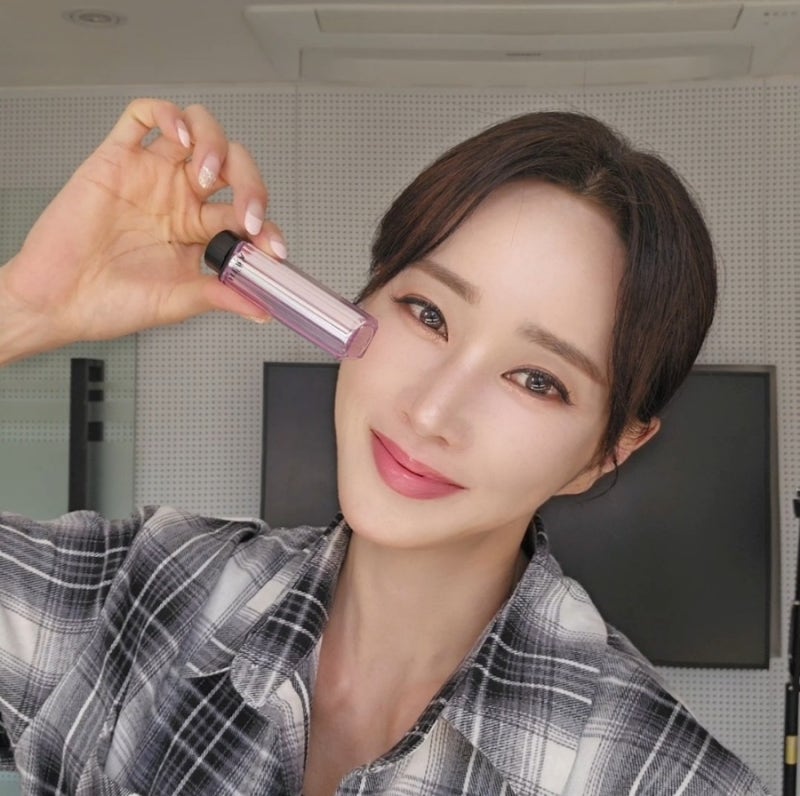 12시간 지속되는 촉촉한 립스틱? 3월 색조 맛집 헤라 신제품 출시!