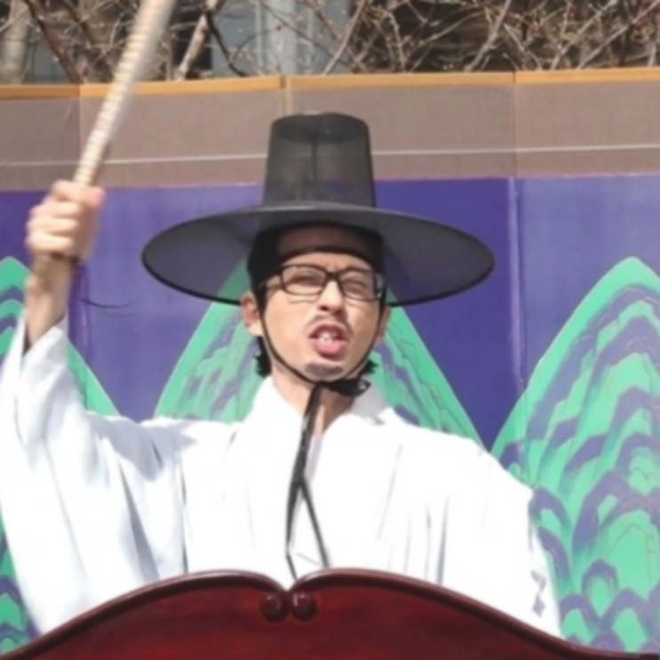 <b>유재석</b>, <b>무한도전 기습공격</b> 16년 만에 부활
