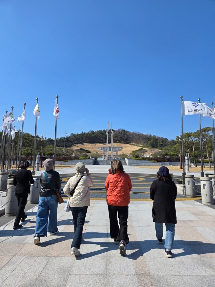 광주 여행 첫날, 국립<b>5.18</b>민주<b>묘지</b>를 <b>참배</b>하다