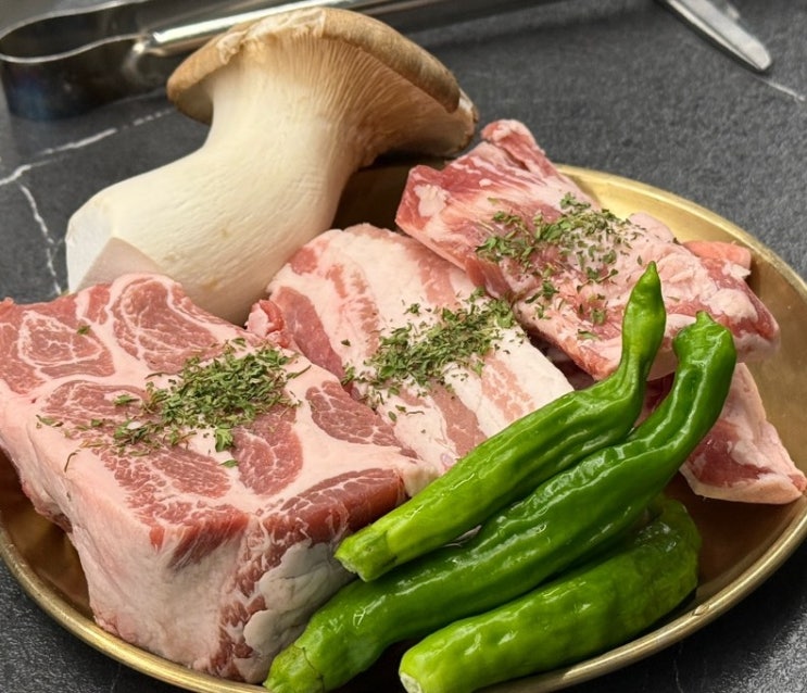  [대연동]이베리코 고기가 맛있는 부산 대연역 맛집 '두건쓴형제 대연동점'