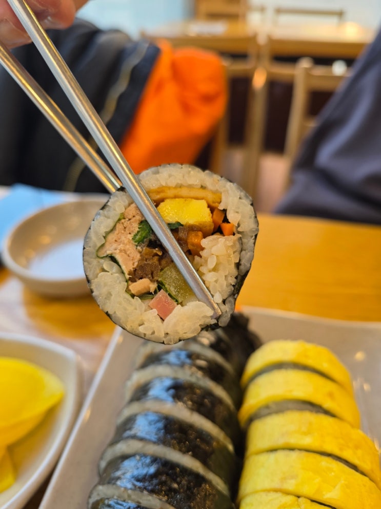  보라매역 맛집 미소 김밥카페 혼밥 하기 좋네요