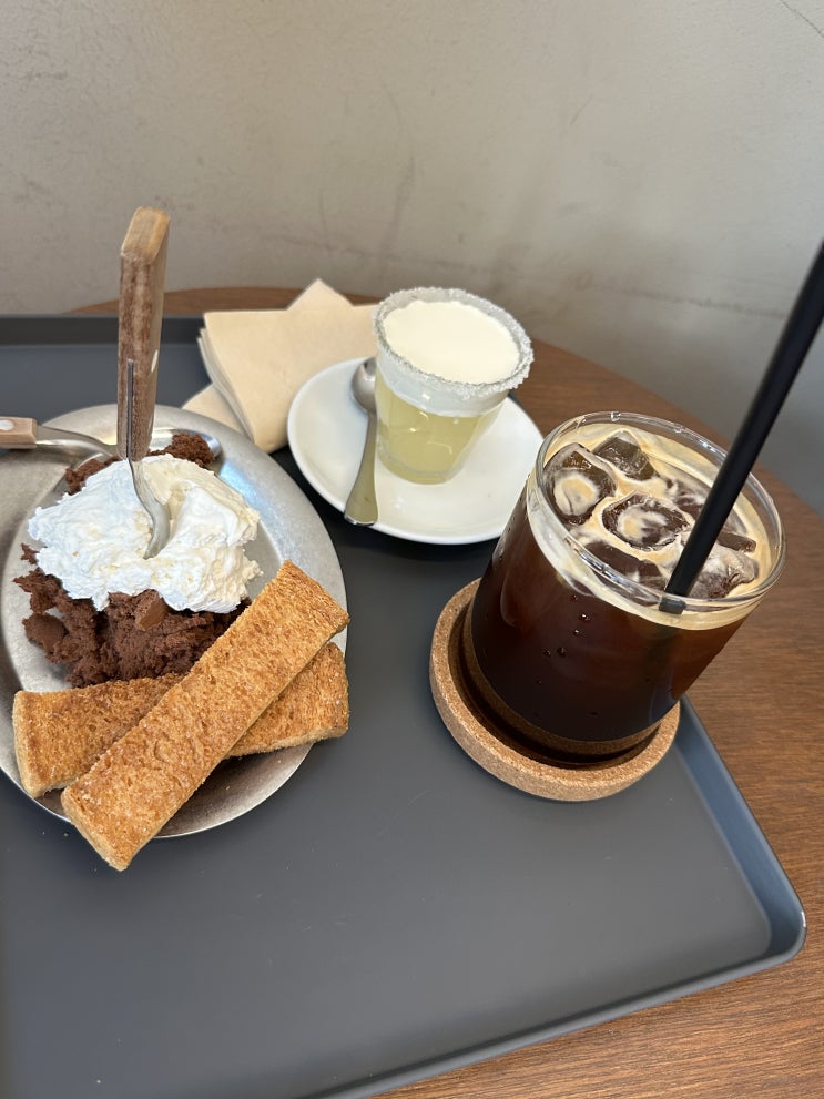  울산 남구 조용히 분위기 좋은 카페 '인프레스'
