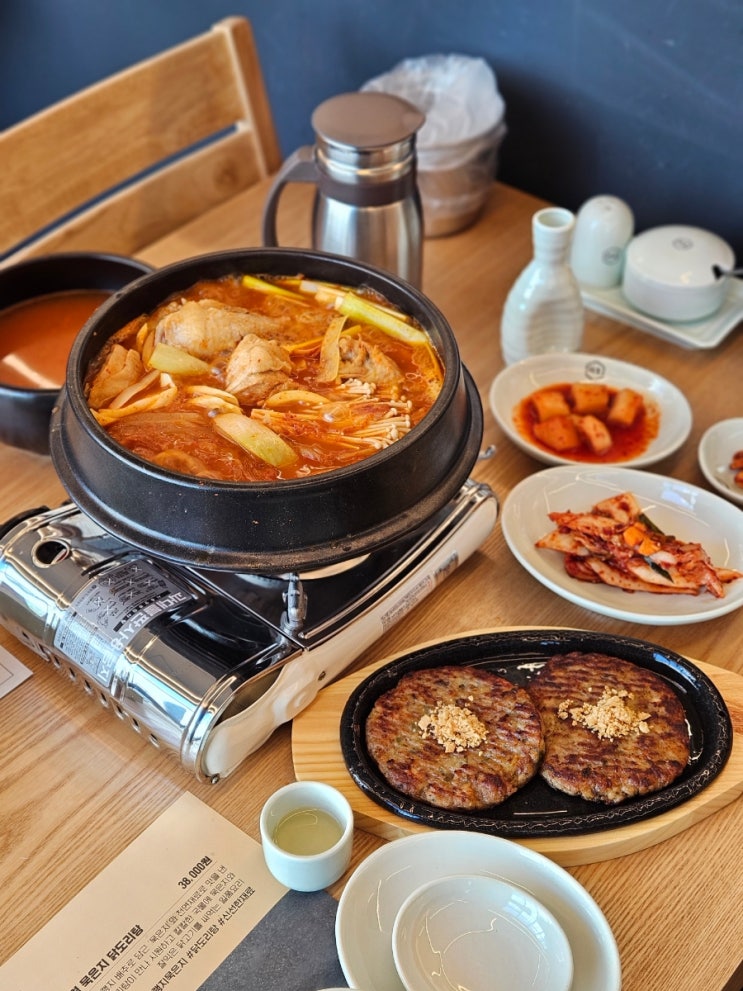  김포 가볼만한곳 지호한방삼계탕 마산역 가족모임 맛집