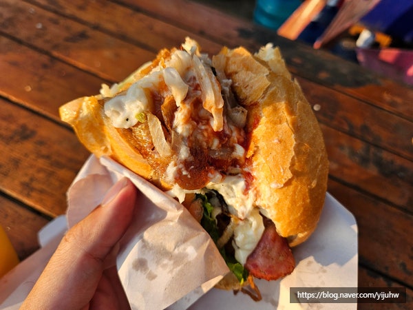  방비엥 맛집 친절한 앳 이모 샌드위치 거리