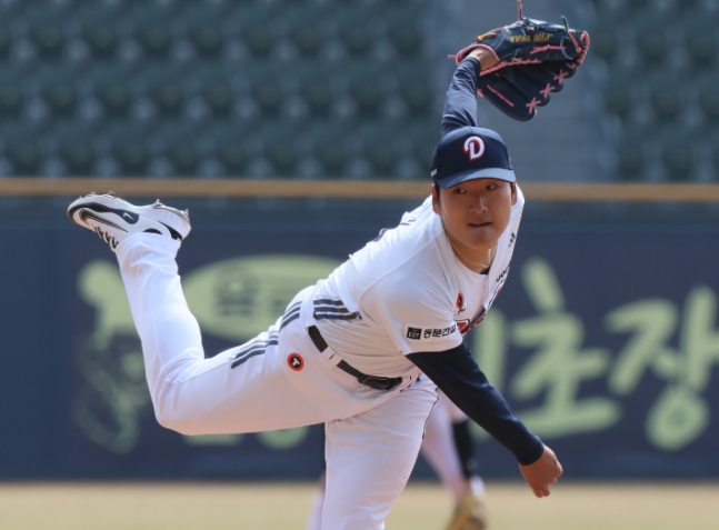 <b>두산</b> 토종에이스 <b>곽빈</b>, 필승조 <b>홍건희 부상</b>이탈로 시즌 초반 난항