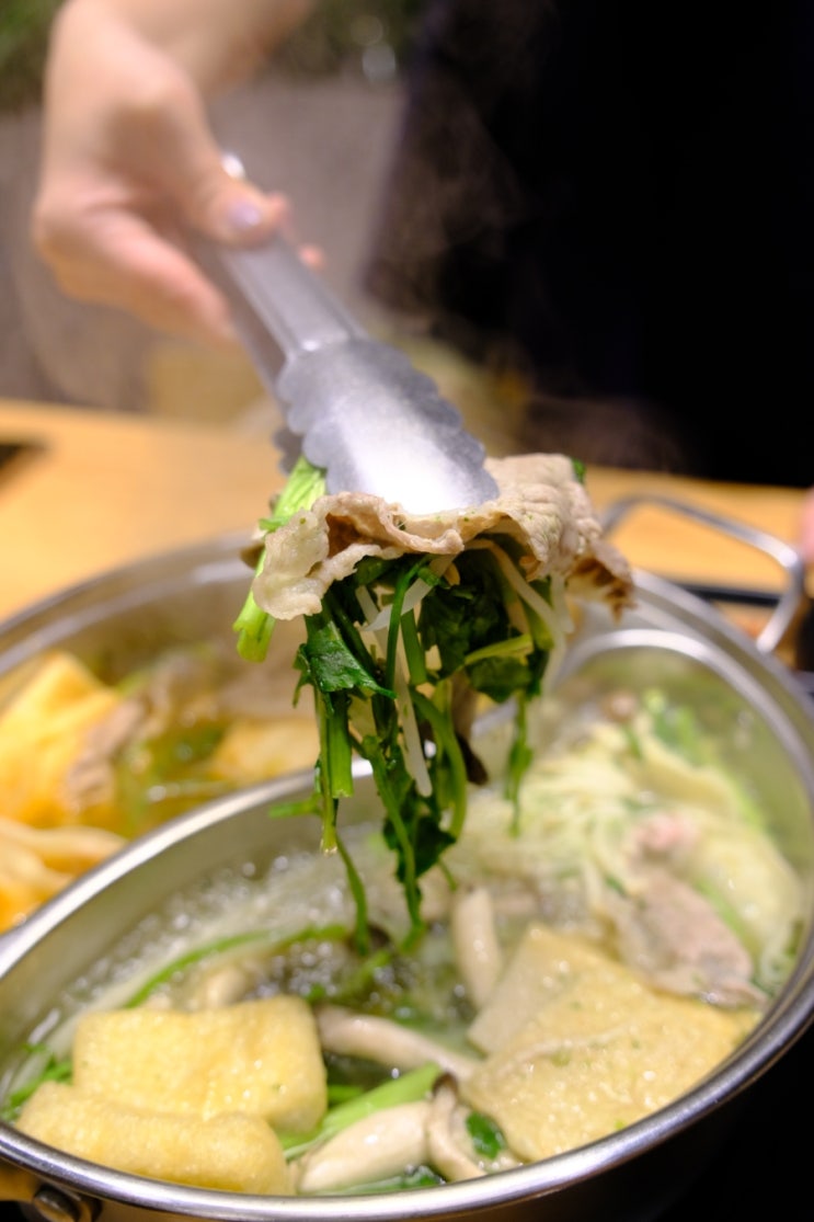  봄바람 휘날리며 미나리 샤브샤브 야탑역맛집 NC백화점 로운 샤브샤브 소고기 무한리필 후기