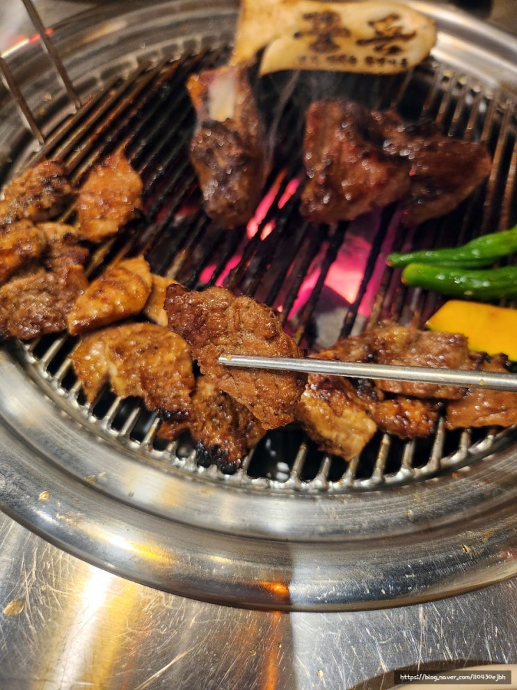  모란고기집 꾼돈숯불갈비 육류 명인의 특제 수제 돼지갈비
