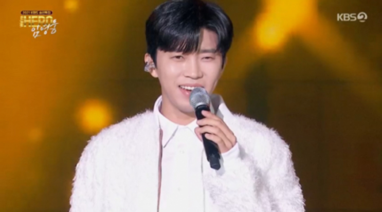 <b>임영웅</b> 1위, <b>김용빈</b> 2위 트로트 대세!
