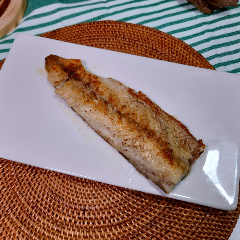 고등어구이굽는법 집에서 생물 고등어 손질 생선구이 맛있게 굽기
