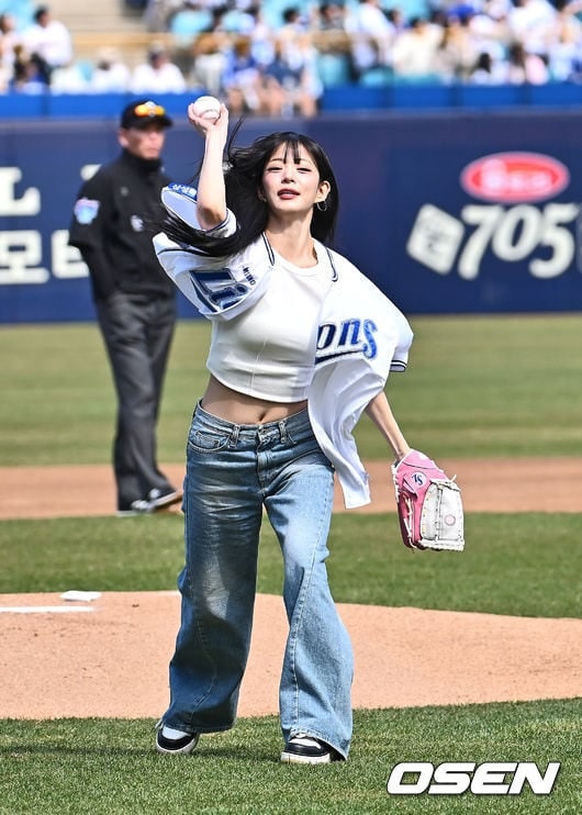 [250323 삼성 vs 키움] 프로미스나인 이채영 시구 박지원 시타 / 2025 대구 개막시리즈