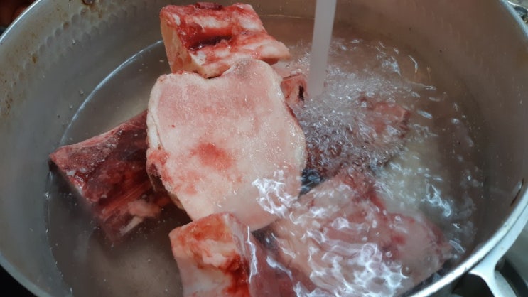  골절일 때 사골국 먹으면 효과 없다는데, 진짜일까?  <전문의 작성>