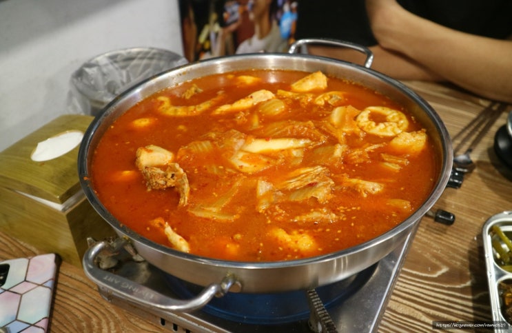 곡반정동술집 왓닭 묵은지 닭도리탕이 맛있는 곳 곡반정동술집 왓닭 묵은지 닭도리탕이 맛있는 곳