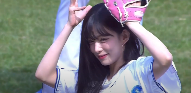 삼성 라이온즈 시구 레전드 프로미스나인 이채영