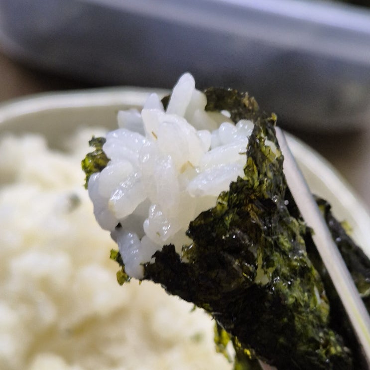  진짜 맛있는 김 찾으신다면 옛날 석쇠방식으로 숯불에 구운 참조은 숯불김