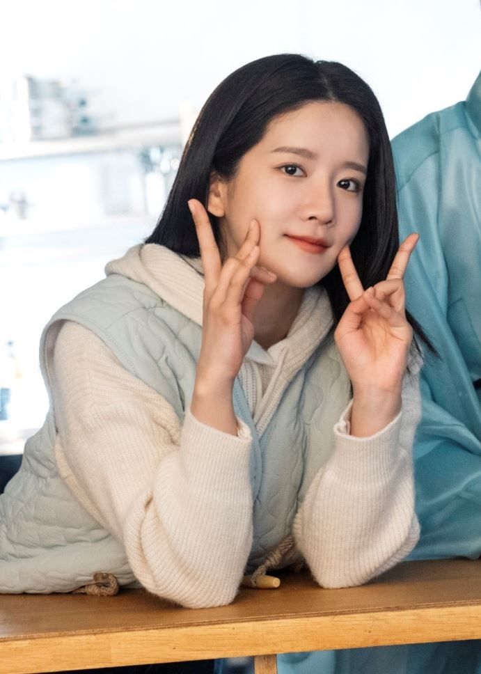 우주소녀 엑시, <b>백반집</b> 사장 됐다?