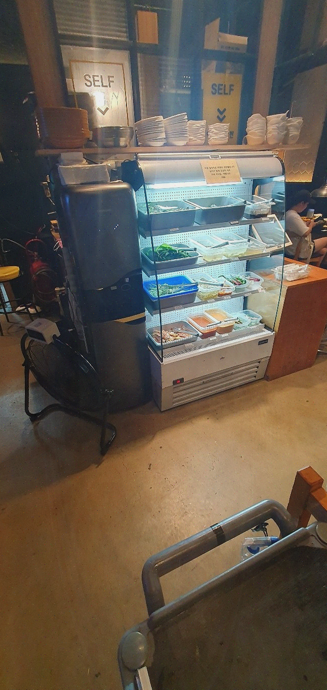  방촌역 맛집, 입에서 살살 녹는 배꼽숙성삼겹살과막창