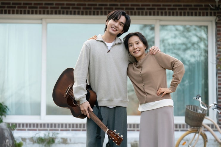 "중요하고 특별한 날"... 엄마 장례식의 비밀 알게 된 아들 "중요하고 특별한 날"... 엄마 장례식의 비밀 알게 된 아들