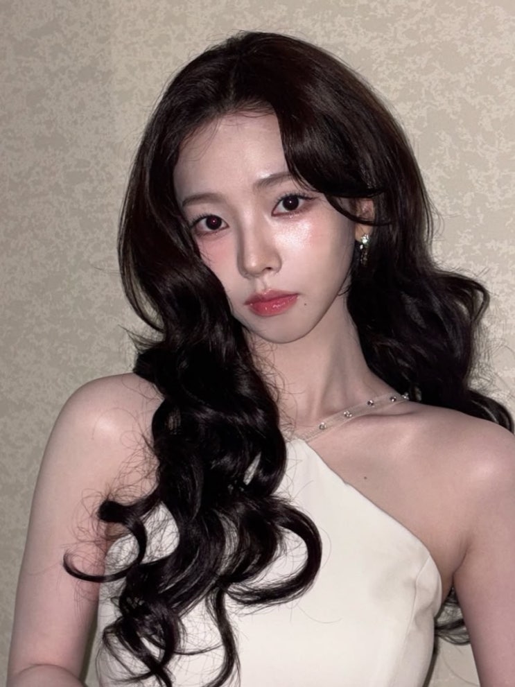  서대문 미용실 추천하는 봄바람에 살랑이는 그레이스펌