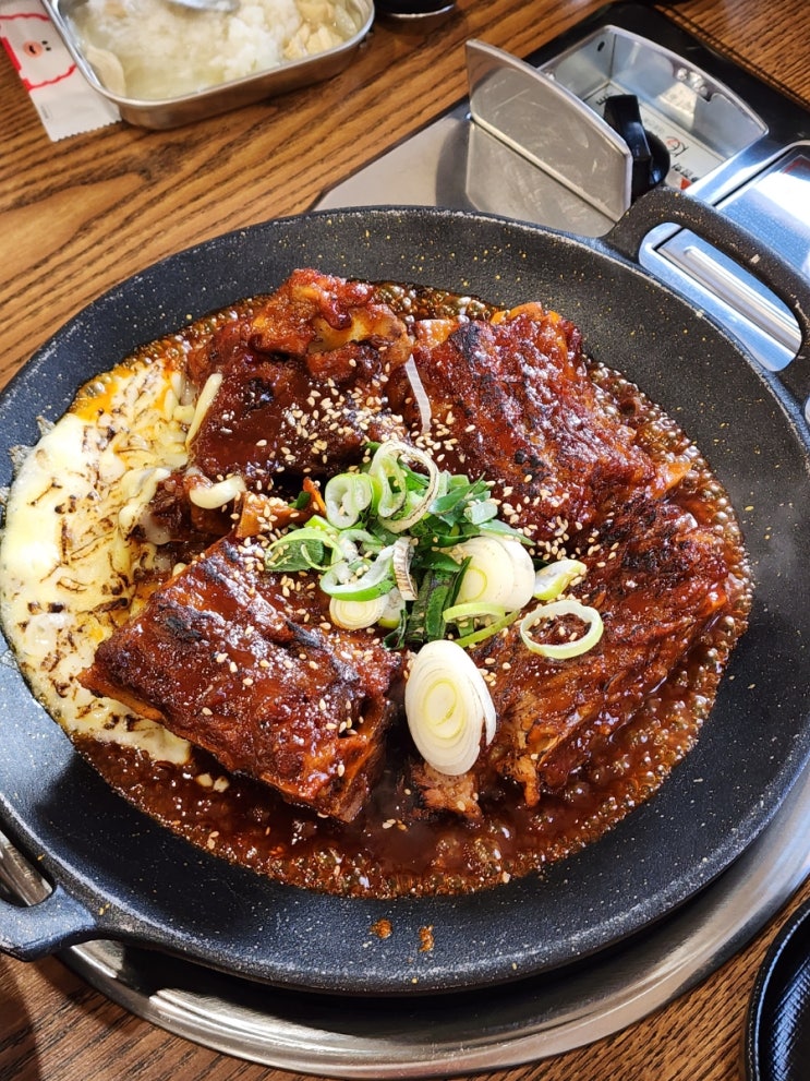 지산동 맛집 뼈솥 본점 매콤뼈구이 솔직후기