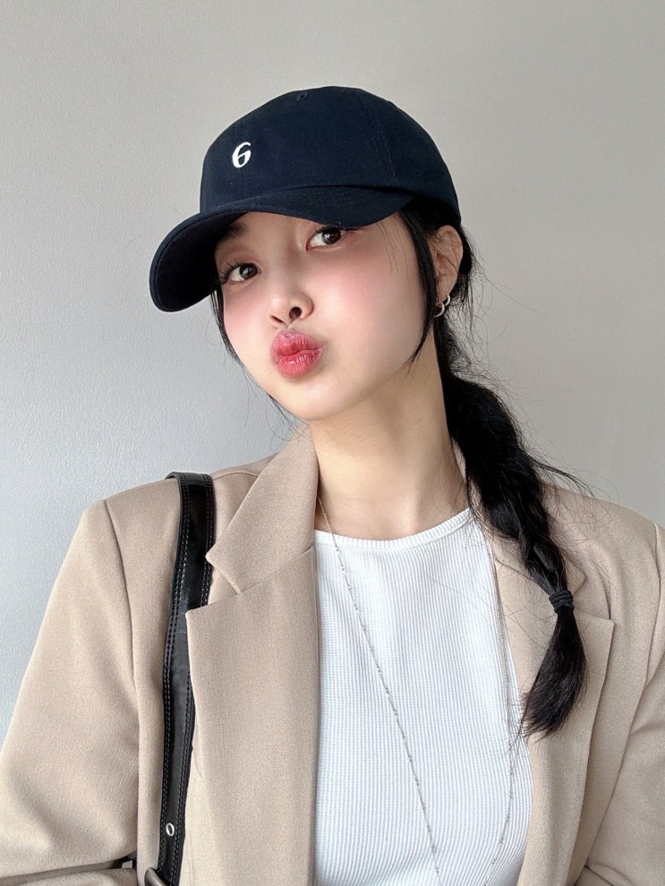 <b>에스파 닝닝</b> 모자 어디꺼? 디자이너브랜드 어울모먼트 볼캡