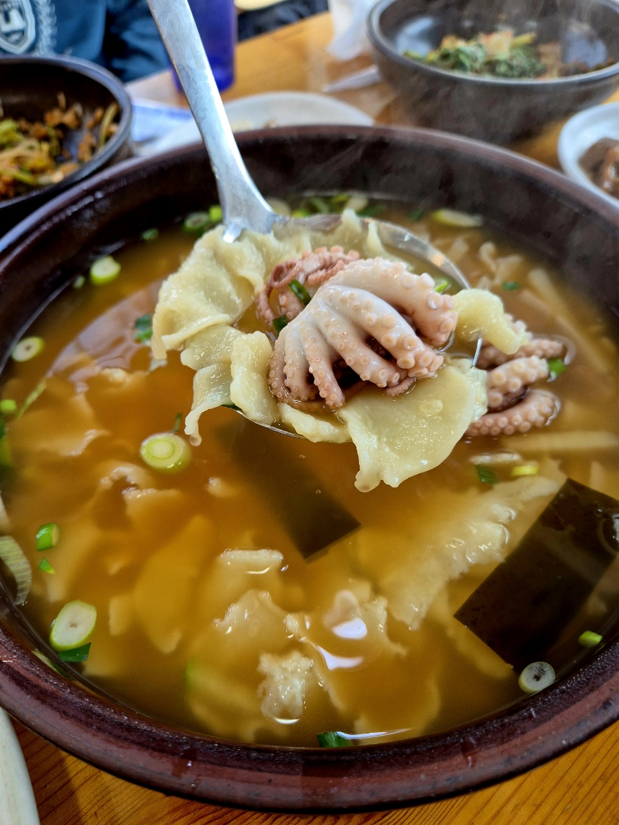 팔미낙지한마리수제비 일산직영점 사진 3