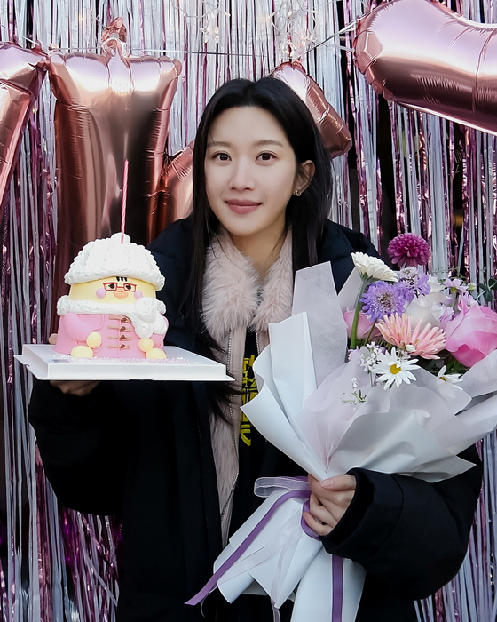 <b>문가영</b>, ‘<b>그놈은 흑염룡</b>’ <b>종영</b> 소감…“많은 응원 덕분에... 