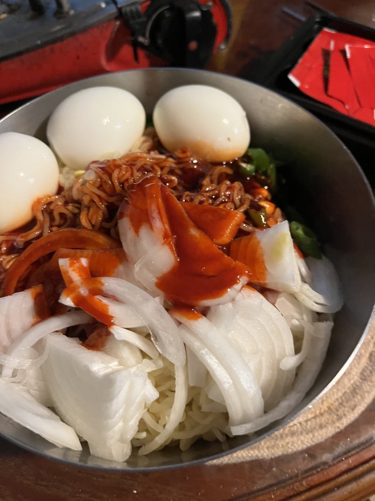  제법 푸파 좀 한 날, (스팸계란구이 / 진비빔면 3봉지 / 스테이크&밥 / 삼각김밥 / 신라면 2개 )