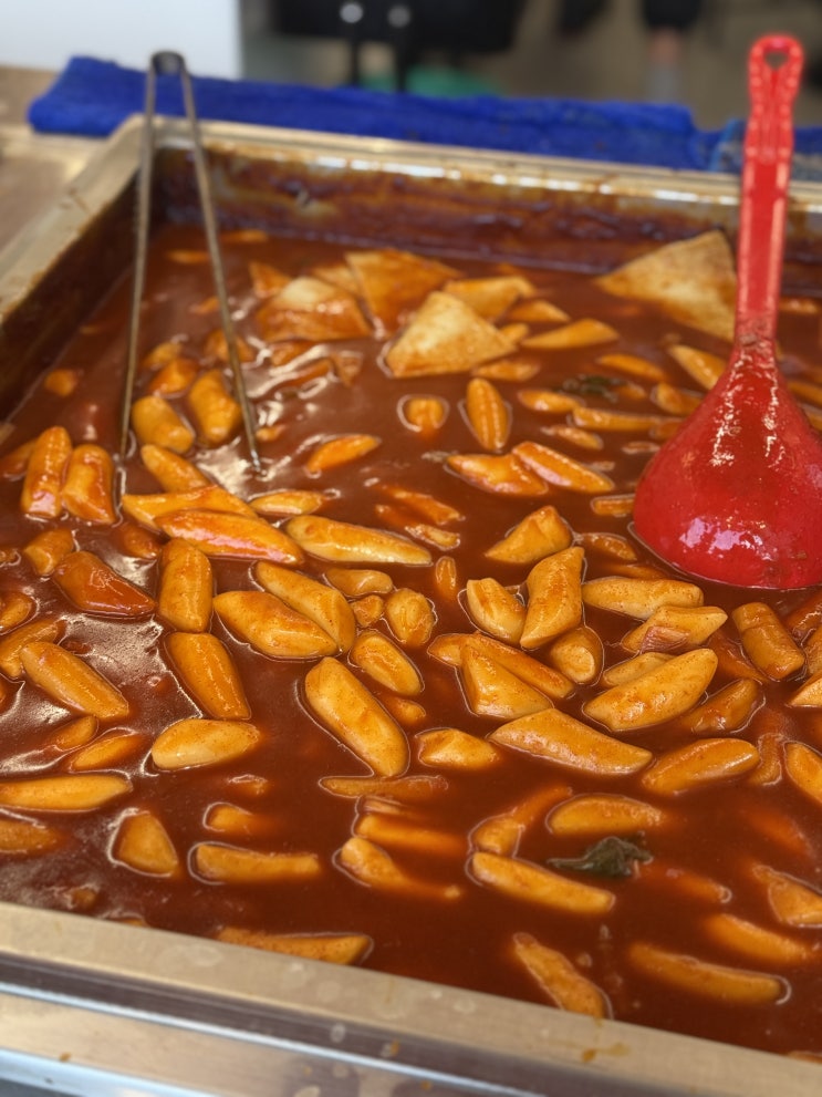  [부산 이백원떡볶이해운대본점] 해리단길 유명한 분식 떡볶이 맛집 1인분 이천원 바사칸 순살치킨 뿌링클치킨 해운대시장 HAEUNDAE