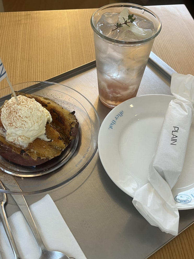  조용한 연남동 디저트 카페 누크녹