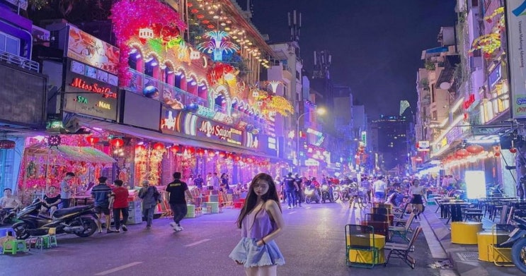  호치민에서 가장 활기찬 거리, 부이비엔 여행자거리