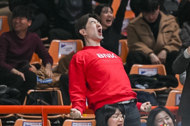 배우 한상진, 아내 <b>박정은 감독</b> 우승 '새역사'