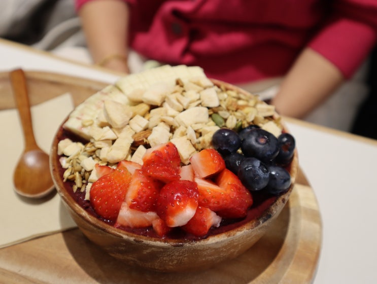  강남역 맛집 : 레이지요거트 강남점 그릭요거트 아사이볼로 다이어트 혼밥 한끼