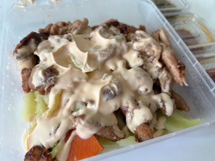  맛있고 배부른 다이어트 배달음식으로 강력 추천 <버텍스 회기점>(미국식 닭고기 덮밥+염염소스)