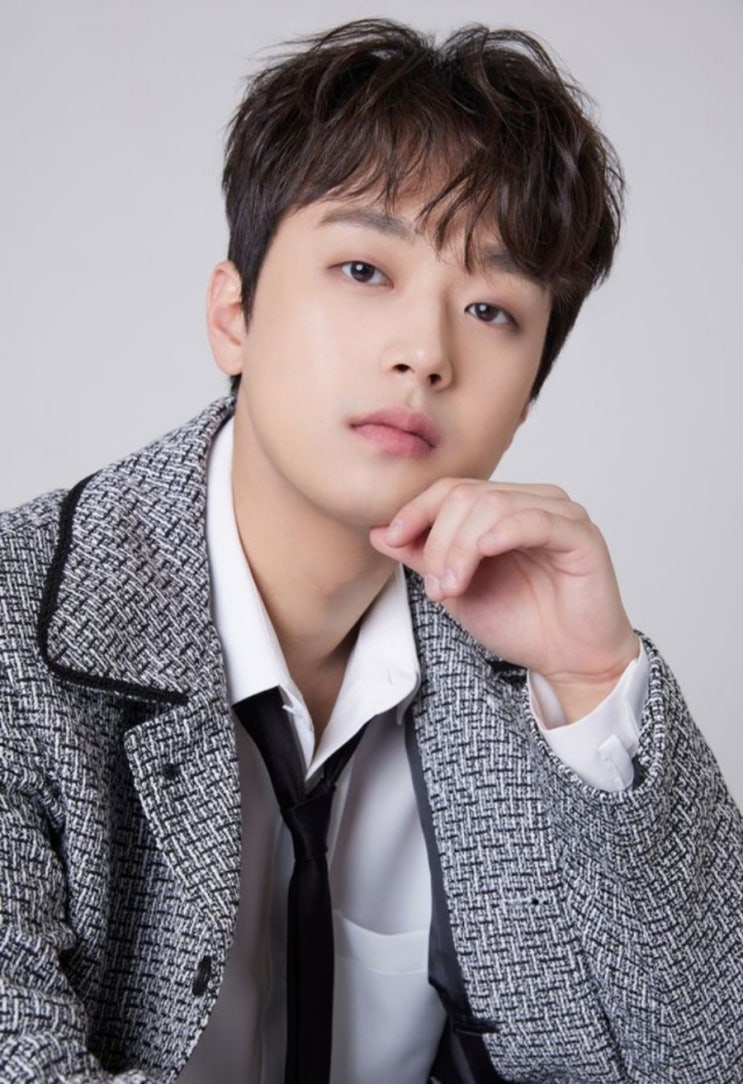 <연예가핫이슈> 이찬원, 산불 피해 지원에 1억원 기부..."무사히 일상 회복 바래" <연예가핫이슈> 이찬원, 산불 피해 지원에 1억원 기부..."무사히 일상 회복 바래"