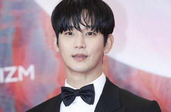 위약금만 13억원… '사생활 논란' 김수현, 타이완 팬미팅 결국 취소