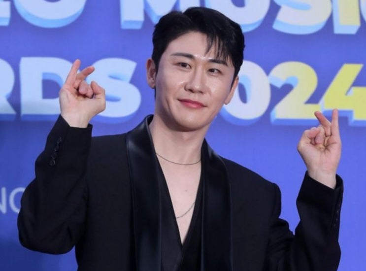 <연예가핫이슈> '안동 출신' 영탁, 산불 피해 지원 1억 기부..."위로와 희망 되길" <연예가핫이슈> '안동 출신' 영탁, 산불 피해 지원 1억 기부..."위로와 희망 되길"