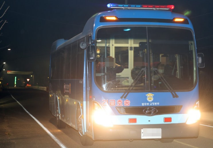 산불확산에 <b>안동</b>·경북북부<b>교도소</b> 3천500명 이감