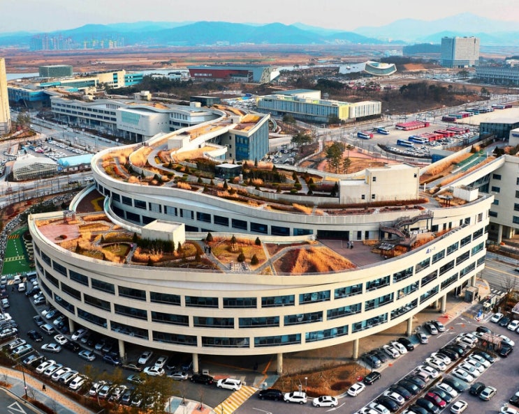  정부, "현재 KTX 운임 인상 전혀 검토하고 있지 않아" [한국철도일보]