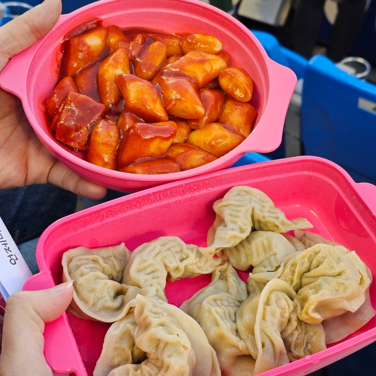  다시 찾아온 봄 야구 시즌 응원도 중요하지만 야구장은 역시 먹거리