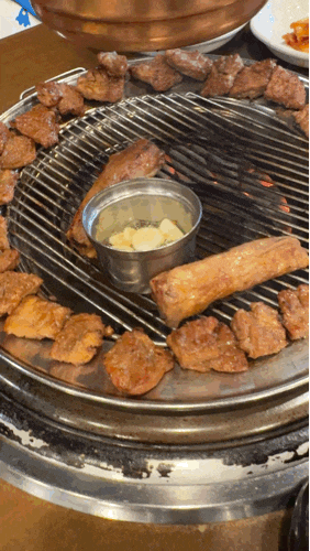 고기구워주는 흥부골숯불돼지왕갈비 면목점 냉면이 서비스 중랑구 돼지갈비 맛집