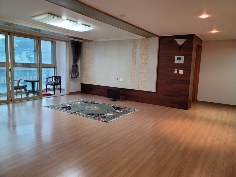 연희동 덕운벨포레빌 아파트(전용 135.9㎡) 소개