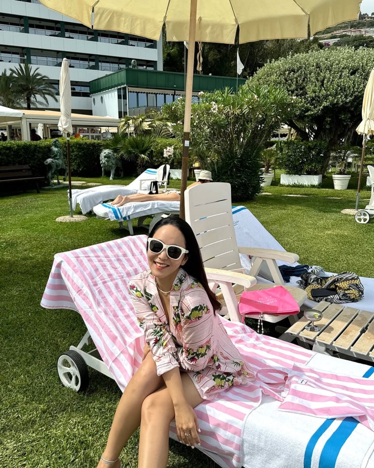 40대 우아한 여자 일상 패션을 소화한 박지윤 아나운서의 OOTD
