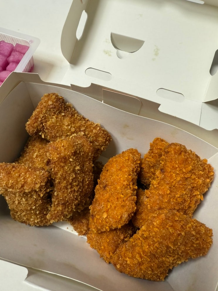  멕시카나 신메뉴 치킨 치필링핫 반반 솔직후기 (내돈내산)