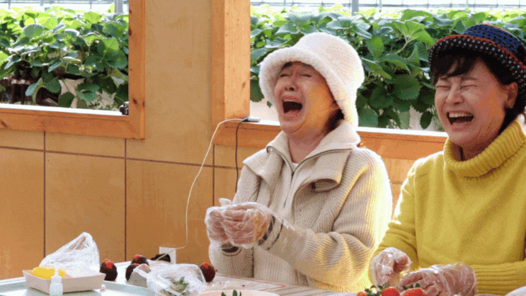 <b>윤다훈</b>, 12살 차이 아내와 딸 사이의 특별한 <b>가족사</b> 공개…김청... 