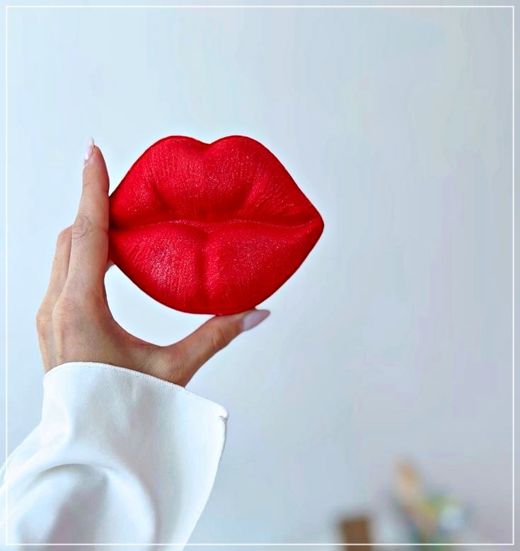 입술 색소침착 원인 및 착색 관리 방법 입술 색소침착 원인 및 착색 관리 방법