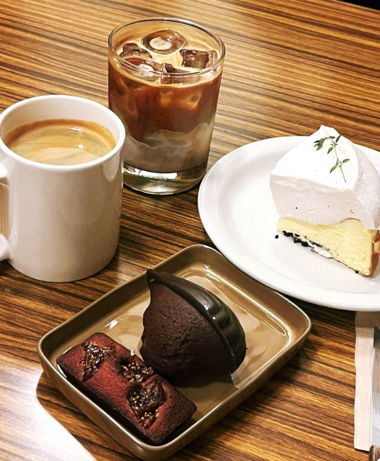  어질인카페 _  왕십리 디저트 맛집 카페
