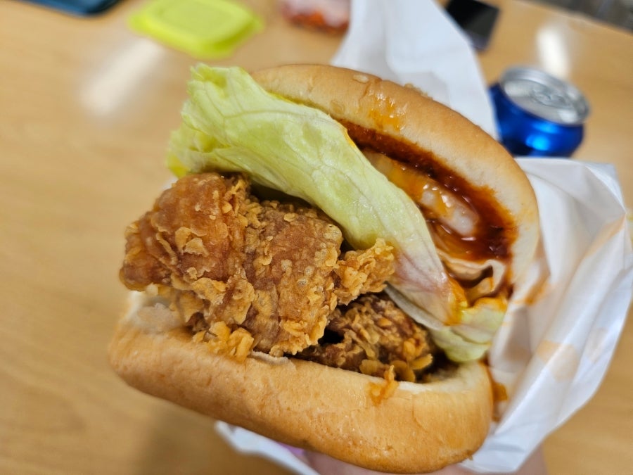 맘스터치 포항이동점 사진 6